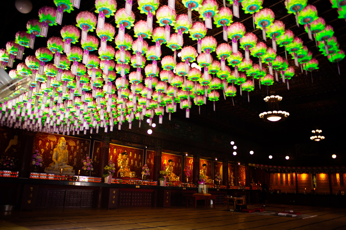 Daegaksa Temple's Interior
